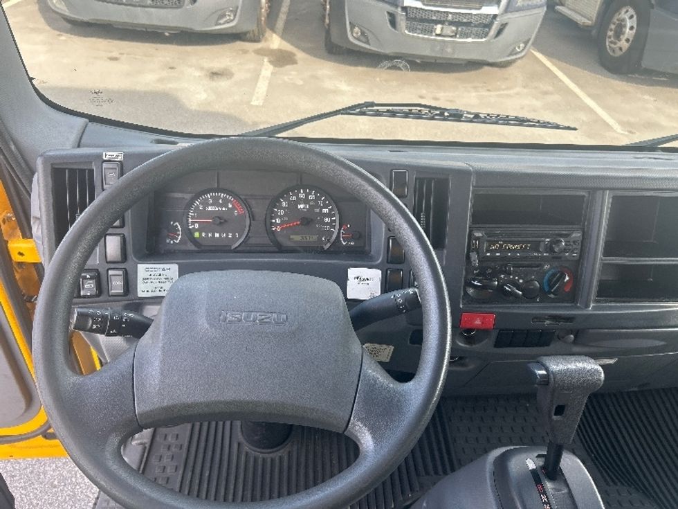 Light Duty Box Truck-Light and Medium Duty Trucks-Isuzu-2021-NPR EFI-Norcross-GA-90,684\n\t\tmiles-$ 39,250 - Image 18