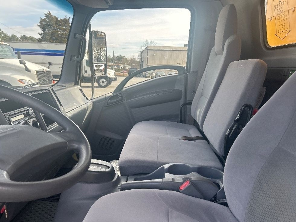 Light Duty Box Truck-Light and Medium Duty Trucks-Isuzu-2021-NPR EFI-Norcross-GA-90,684\n\t\tmiles-$ 39,250 - Image 19