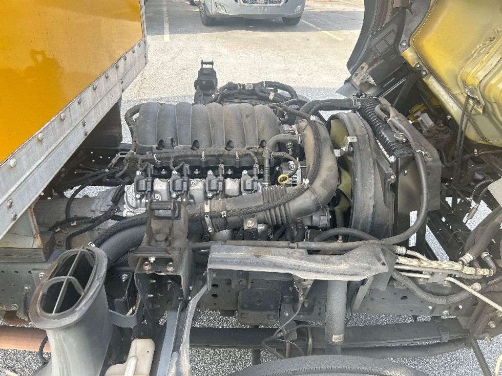 Light Duty Box Truck-Light and Medium Duty Trucks-Isuzu-2021-NPR EFI-Norcross-GA-90,684\n\t\tmiles-$ 39,250 - Image 23