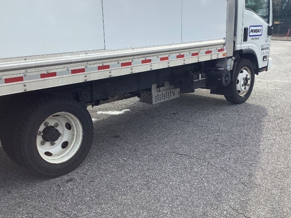 Light Duty Box Truck-Light and Medium Duty Trucks-Isuzu-2021-NPR EFI-Norfolk-VA-105,533\n\t\tmiles-$ 39,750 - Image 14