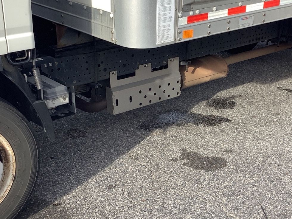 Light Duty Box Truck-Light and Medium Duty Trucks-Isuzu-2021-NPR EFI-Norfolk-VA-105,533\n\t\tmiles-$ 39,750 - Image 25