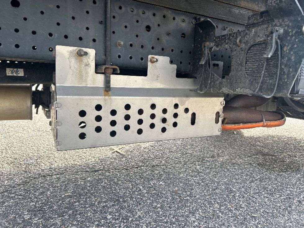 Light Duty Box Truck-Light and Medium Duty Trucks-Isuzu-2021-NPR EFI-Norfolk-VA-108,128\n\t\tmiles-$ 37,000 - Image 25