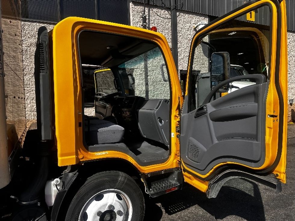 Light Duty Box Truck-Light and Medium Duty Trucks-Isuzu-2021-NPR EFI-North Bergen-NJ-103,866\n\t\tmiles-$ 37,000 - Image 15