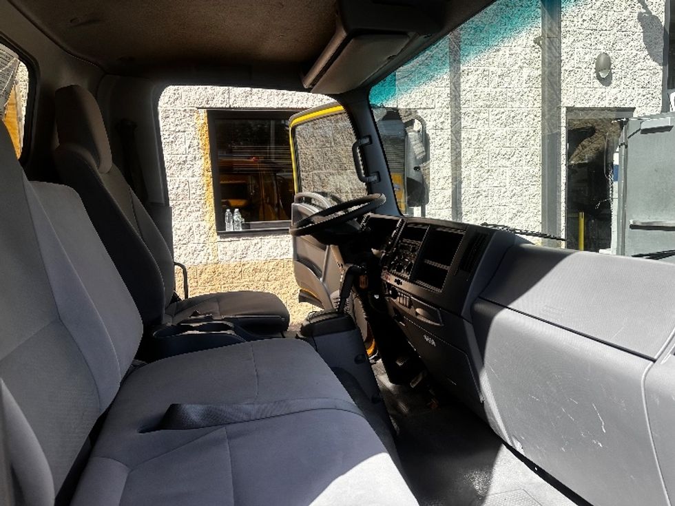 Light Duty Box Truck-Light and Medium Duty Trucks-Isuzu-2021-NPR EFI-North Bergen-NJ-103,866\n\t\tmiles-$ 37,000 - Image 20