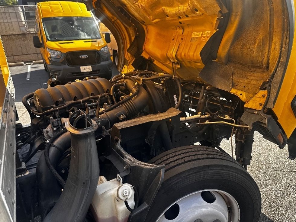 Light Duty Box Truck-Light and Medium Duty Trucks-Isuzu-2021-NPR EFI-North Bergen-NJ-103,866\n\t\tmiles-$ 37,000 - Image 21