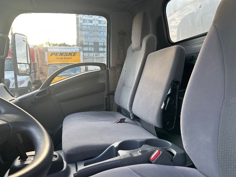 Light Duty Box Truck-Light and Medium Duty Trucks-Isuzu-2021-NPR EFI-North Bergen-NJ-105,117\n\t\tmiles-$ 39,000 - Image 19