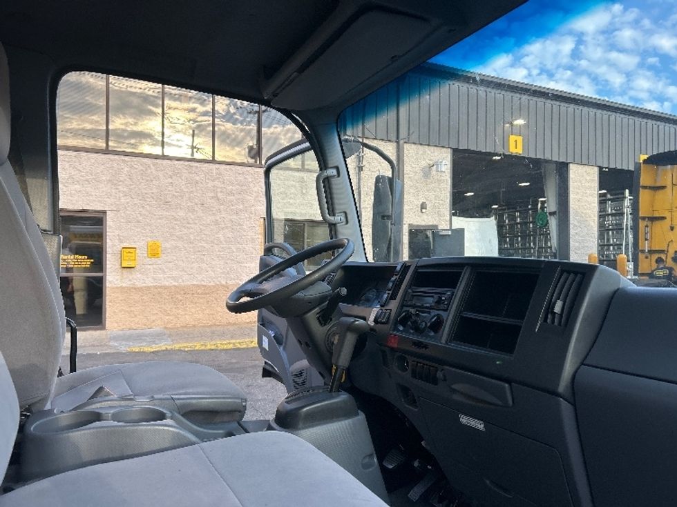 Light Duty Box Truck-Light and Medium Duty Trucks-Isuzu-2021-NPR EFI-North Bergen-NJ-105,117\n\t\tmiles-$ 39,000 - Image 22