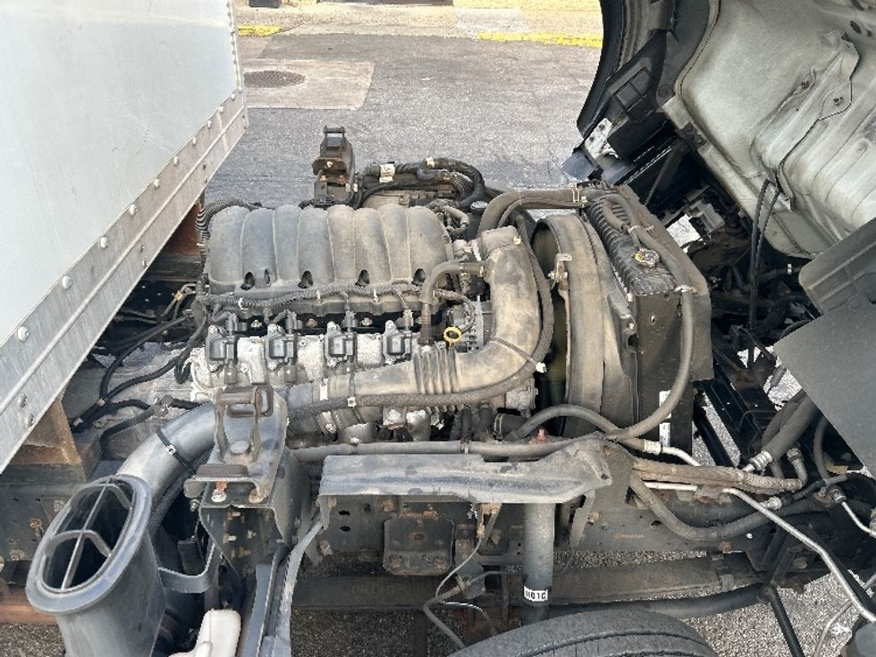 Light Duty Box Truck-Light and Medium Duty Trucks-Isuzu-2021-NPR EFI-North Bergen-NJ-105,117\n\t\tmiles-$ 39,000 - Image 24