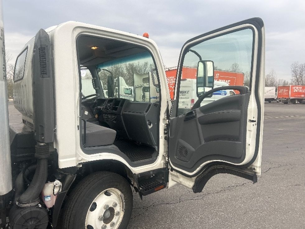 Light Duty Box Truck-Light and Medium Duty Trucks-Isuzu-2021-NPR EFI-Obetz-OH-93,408\n\t\tmiles-$ 37,500 - Image 20