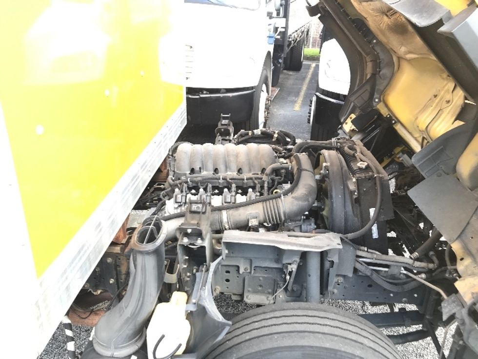 Light Duty Box Truck-Light and Medium Duty Trucks-Isuzu-2021-NPR EFI-Ocala-FL-112,951\n\t\tmiles-$ 37,000 - Image 23