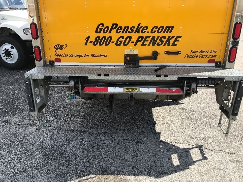 Light Duty Box Truck-Light and Medium Duty Trucks-Isuzu-2021-NPR EFI-Ocala-FL-112,951\n\t\tmiles-$ 37,000 - Image 26