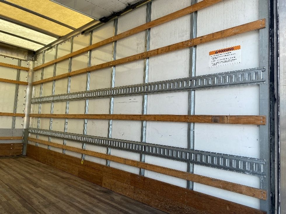 Light Duty Box Truck-Light and Medium Duty Trucks-Isuzu-2021-NPR EFI-Ocala-FL-160,790\n\t\tmiles-$ 30,500 - Image 12