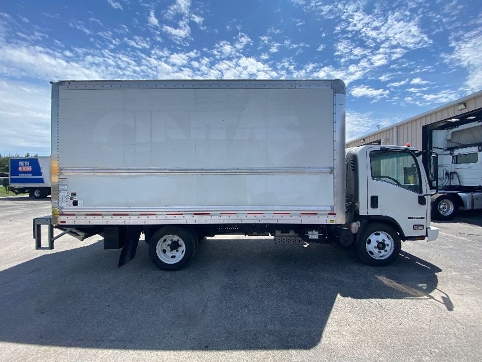 Light Duty Box Truck-Light and Medium Duty Trucks-Isuzu-2021-NPR EFI-Ocala-FL-160,790\n\t\tmiles-$ 30,500 - Image 15