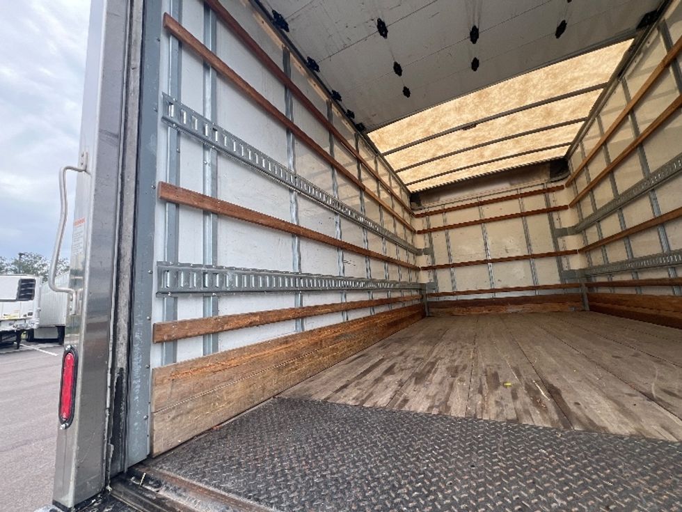 Light Duty Box Truck-Light and Medium Duty Trucks-Isuzu-2021-NPR EFI-Ocala-FL-55,472\n\t\tmiles-$ 44,750 - Image 11