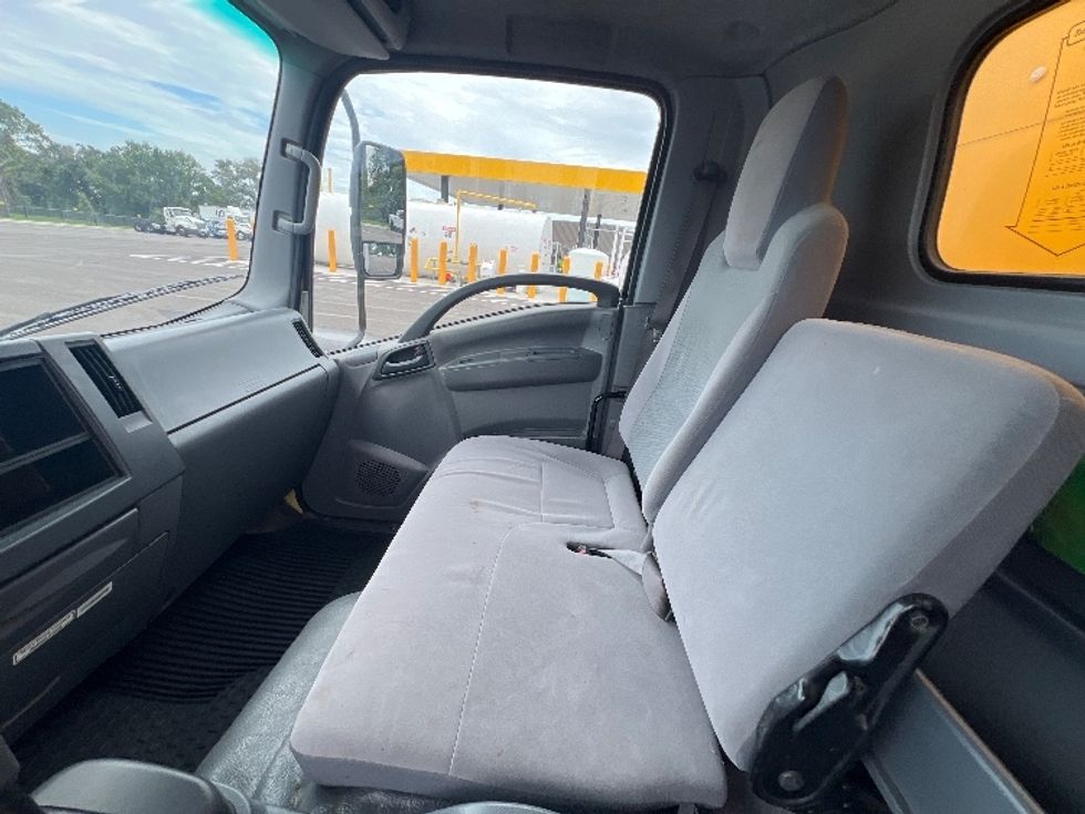 Light Duty Box Truck-Light and Medium Duty Trucks-Isuzu-2021-NPR EFI-Ocala-FL-55,472\n\t\tmiles-$ 44,750 - Image 19