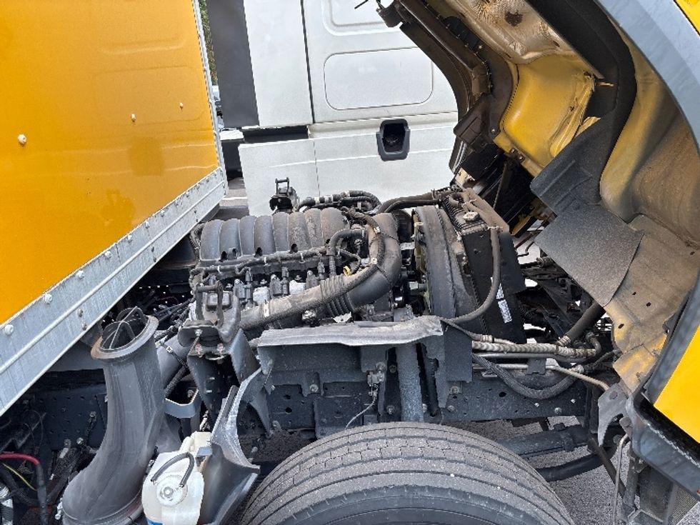Light Duty Box Truck-Light and Medium Duty Trucks-Isuzu-2021-NPR EFI-Ocala-FL-55,472\n\t\tmiles-$ 44,750 - Image 23