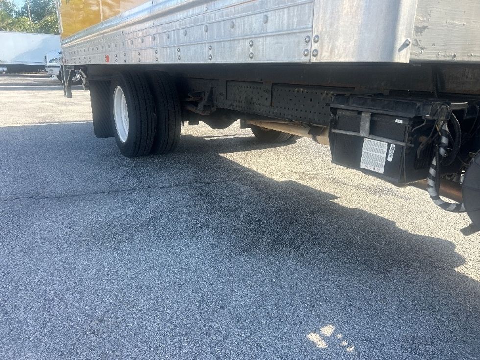 Light Duty Box Truck-Light and Medium Duty Trucks-Isuzu-2021-NPR EFI-Ocala-FL-82,330\n\t\tmiles-$ 40,250 - Image 14