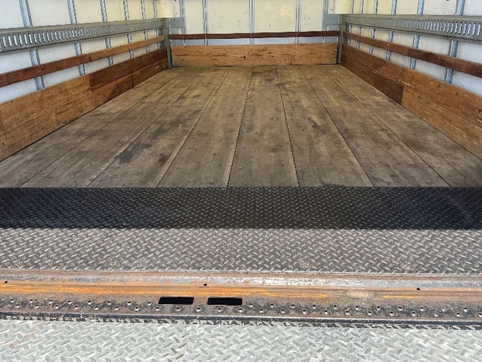 Light Duty Box Truck-Light and Medium Duty Trucks-Isuzu-2021-NPR EFI-Ocala-FL-92,379\n\t\tmiles-$ 40,500 - Image 10