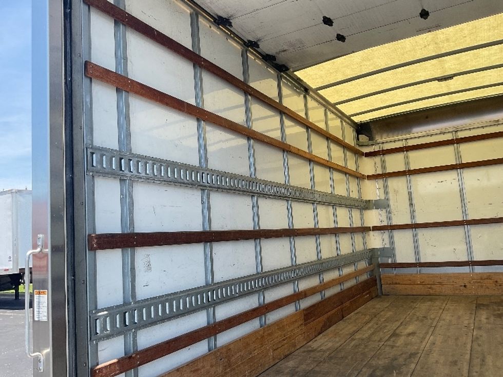 Light Duty Box Truck-Light and Medium Duty Trucks-Isuzu-2021-NPR EFI-Ocala-FL-92,379\n\t\tmiles-$ 40,500 - Image 11