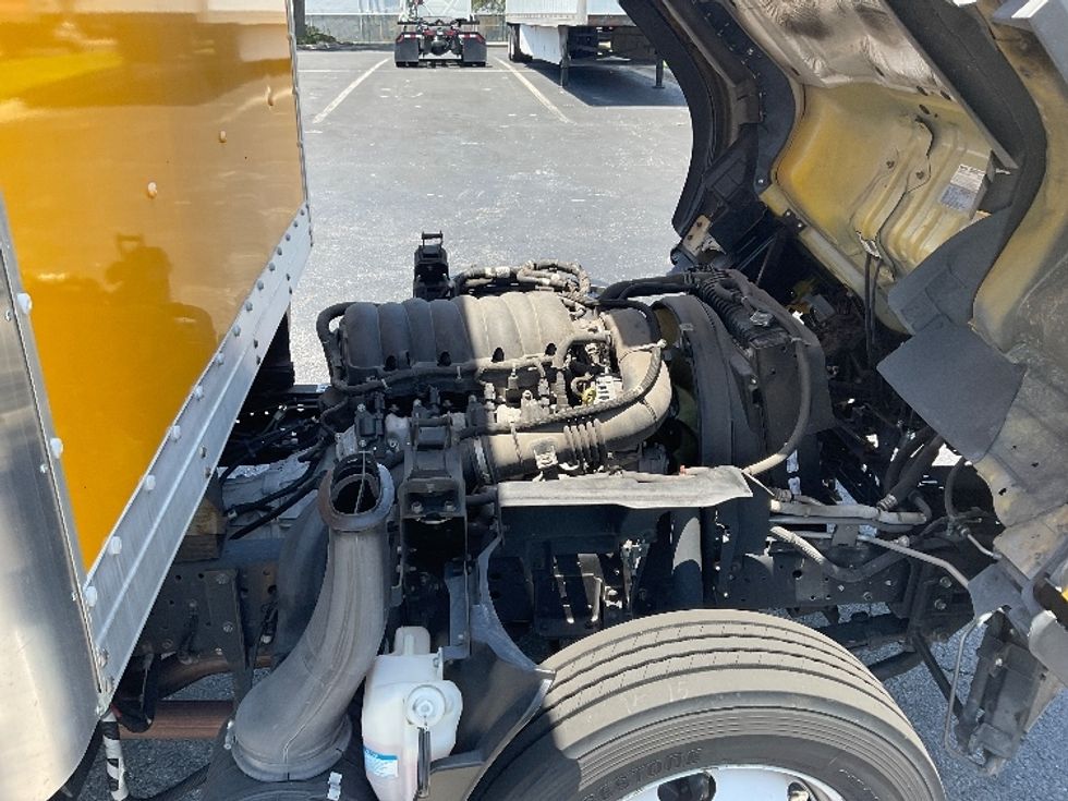 Light Duty Box Truck-Light and Medium Duty Trucks-Isuzu-2021-NPR EFI-Ocala-FL-92,379\n\t\tmiles-$ 40,500 - Image 23