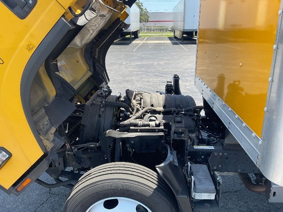 Light Duty Box Truck-Light and Medium Duty Trucks-Isuzu-2021-NPR EFI-Ocala-FL-92,379\n\t\tmiles-$ 40,500 - Image 24