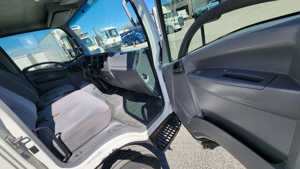 Light Duty Box Truck-Light and Medium Duty Trucks-Isuzu-2021-NPR EFI-Ocala-FL-99,288\n\t\tmiles-$ 40,500 - Image 17