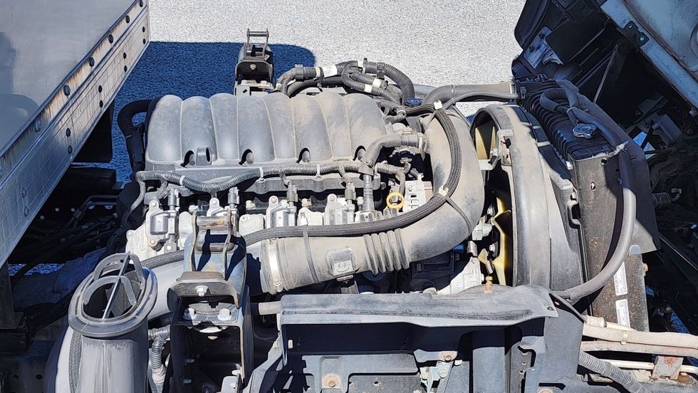 Light Duty Box Truck-Light and Medium Duty Trucks-Isuzu-2021-NPR EFI-Ocala-FL-99,288\n\t\tmiles-$ 40,500 - Image 24