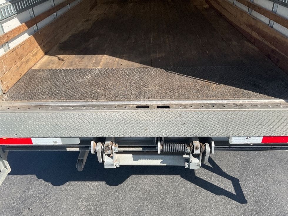 Light Duty Box Truck-Light and Medium Duty Trucks-Isuzu-2021-NPR EFI-Oklahoma City-OK-75,832\n\t\tmiles-$ 41,000 - Image 10