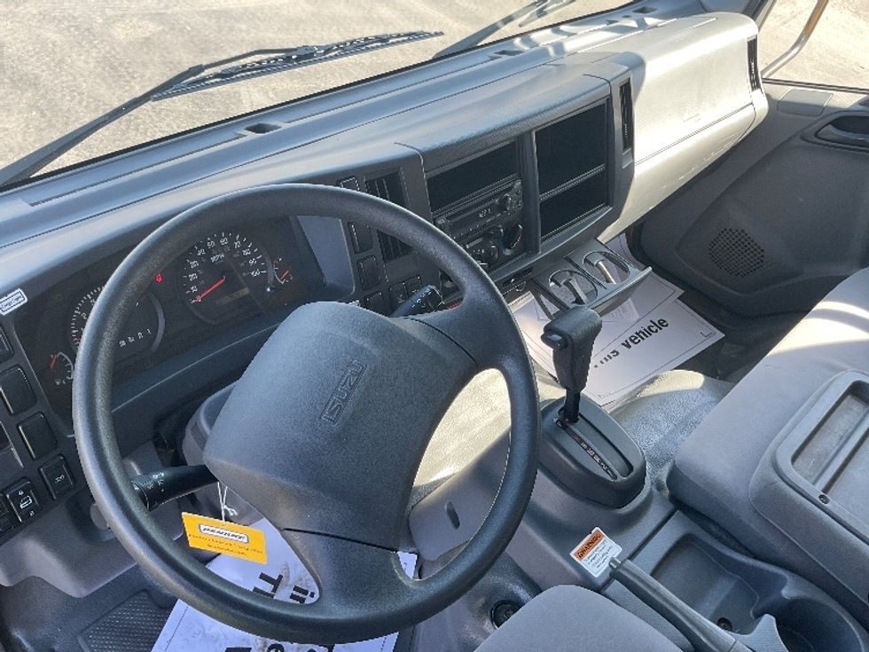 Light Duty Box Truck-Light and Medium Duty Trucks-Isuzu-2021-NPR EFI-Oklahoma City-OK-75,832\n\t\tmiles-$ 41,000 - Image 17