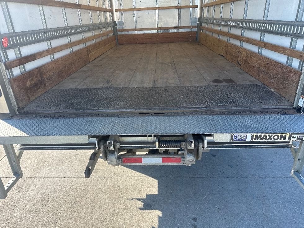 Light Duty Box Truck-Light and Medium Duty Trucks-Isuzu-2021-NPR EFI-Omaha-NE-109,602\n\t\tmiles-$ 37,500 - Image 10