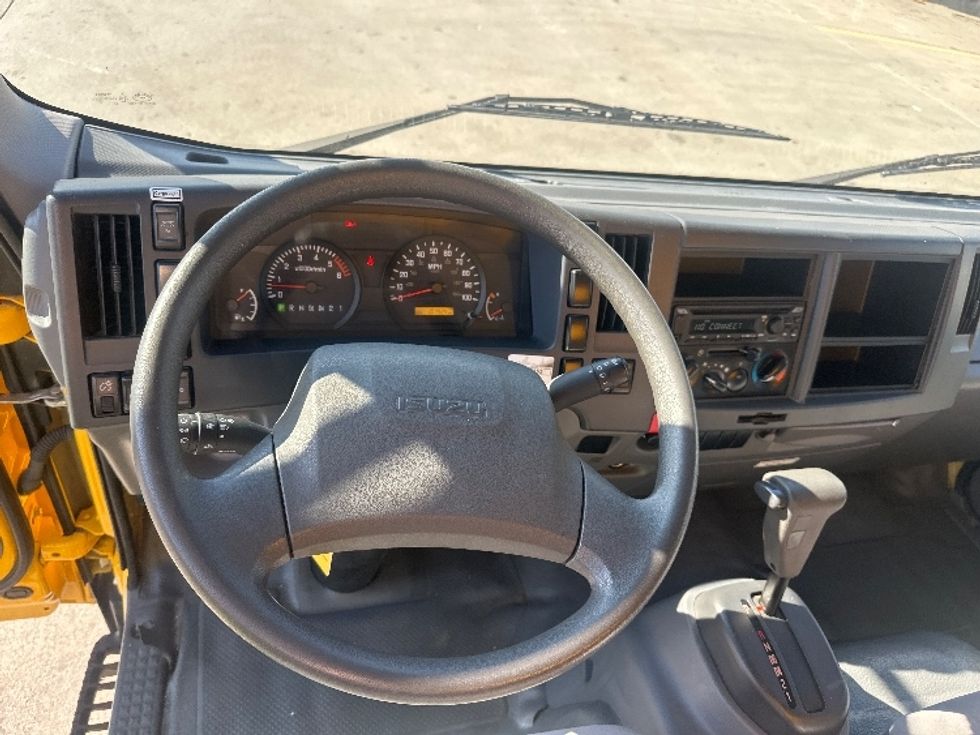 Light Duty Box Truck-Light and Medium Duty Trucks-Isuzu-2021-NPR EFI-Omaha-NE-109,602\n\t\tmiles-$ 37,500 - Image 18