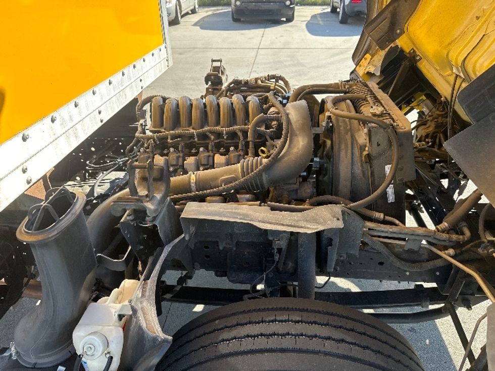 Light Duty Box Truck-Light and Medium Duty Trucks-Isuzu-2021-NPR EFI-Omaha-NE-109,602\n\t\tmiles-$ 37,500 - Image 23