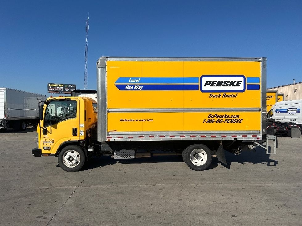 Light Duty Box Truck-Light and Medium Duty Trucks-Isuzu-2021-NPR EFI-Omaha-NE-109,602\n\t\tmiles-$ 37,500 - Image 4