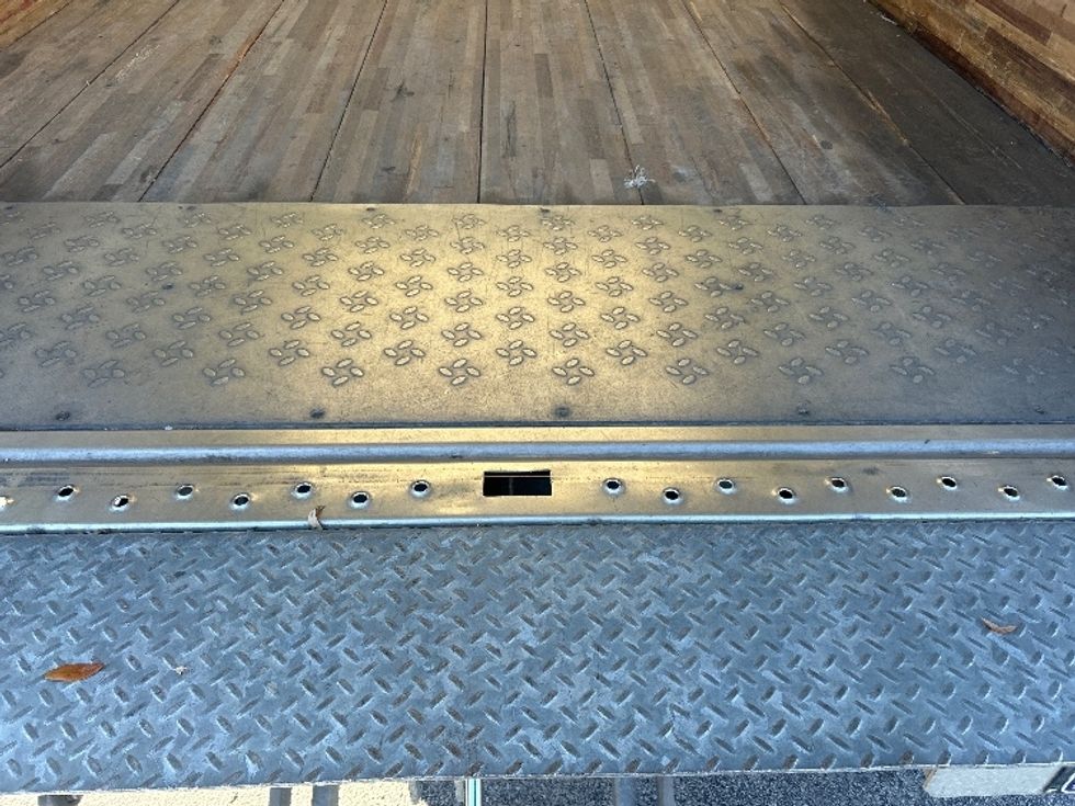 Light Duty Box Truck-Light and Medium Duty Trucks-Isuzu-2021-NPR EFI-Orlando-FL-104,336\n\t\tmiles-$ 39,500 - Image 10