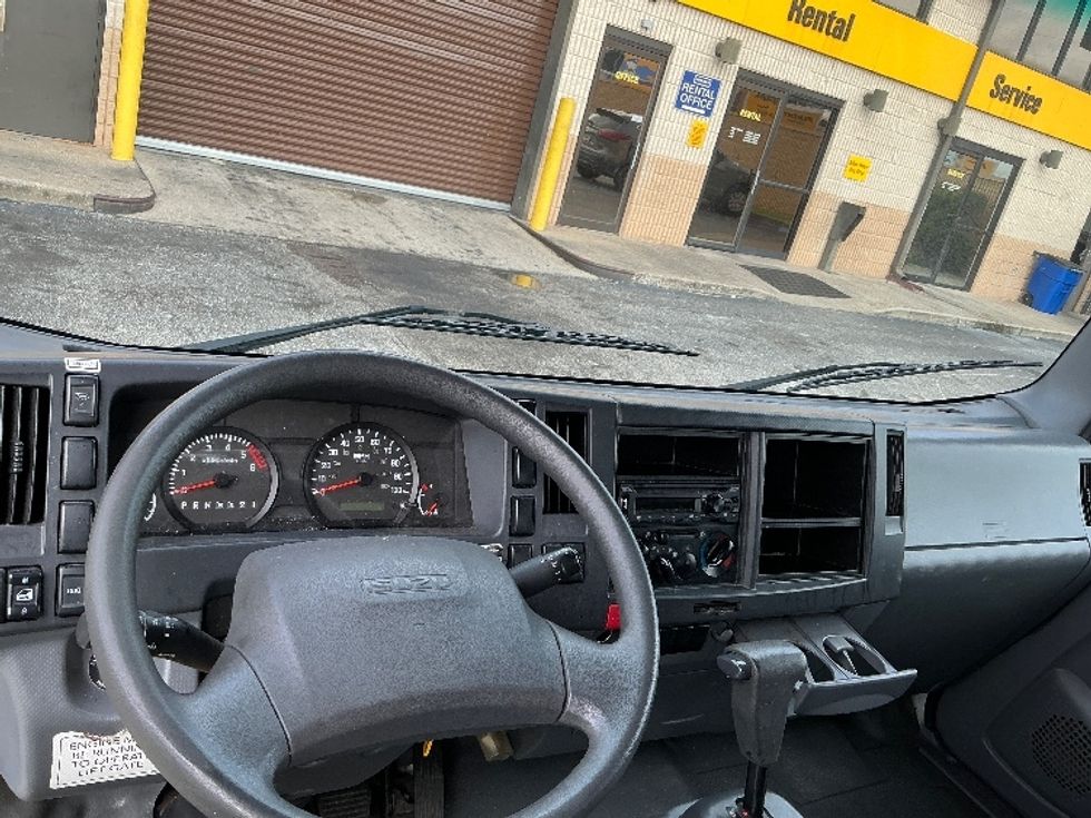 Light Duty Box Truck-Light and Medium Duty Trucks-Isuzu-2021-NPR EFI-Orlando-FL-116,316\n\t\tmiles-$ 38,750 - Image 18