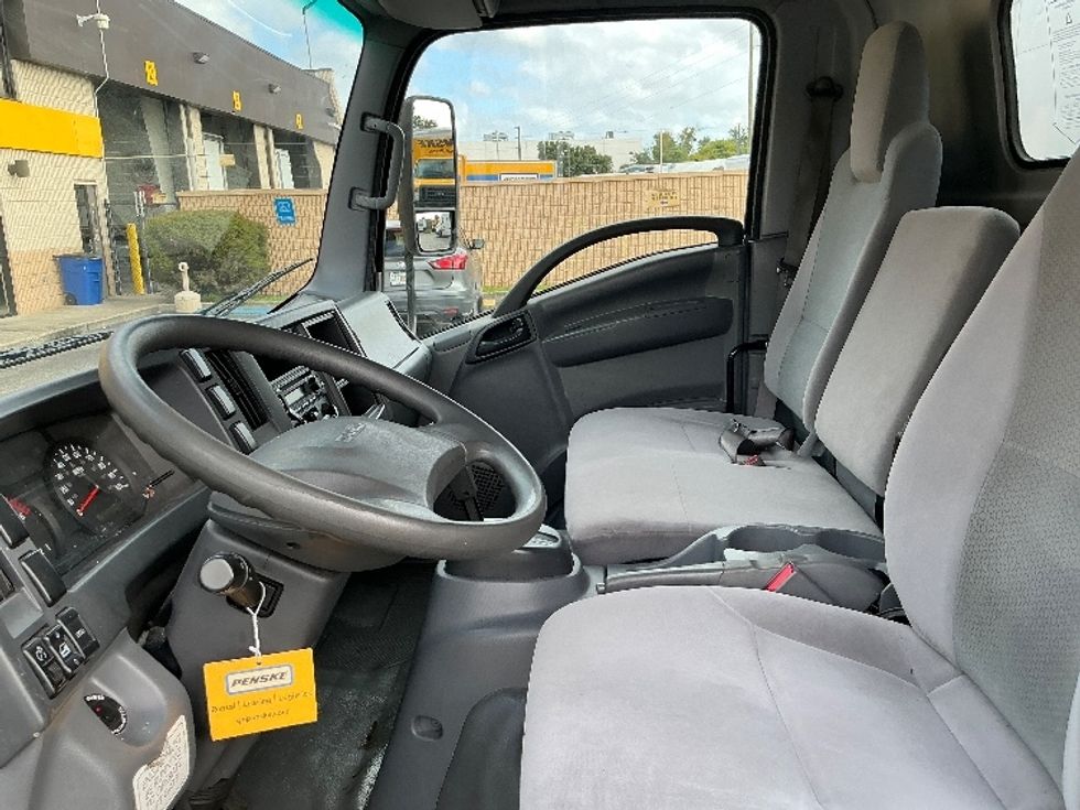 Light Duty Box Truck-Light and Medium Duty Trucks-Isuzu-2021-NPR EFI-Orlando-FL-116,316\n\t\tmiles-$ 38,750 - Image 19