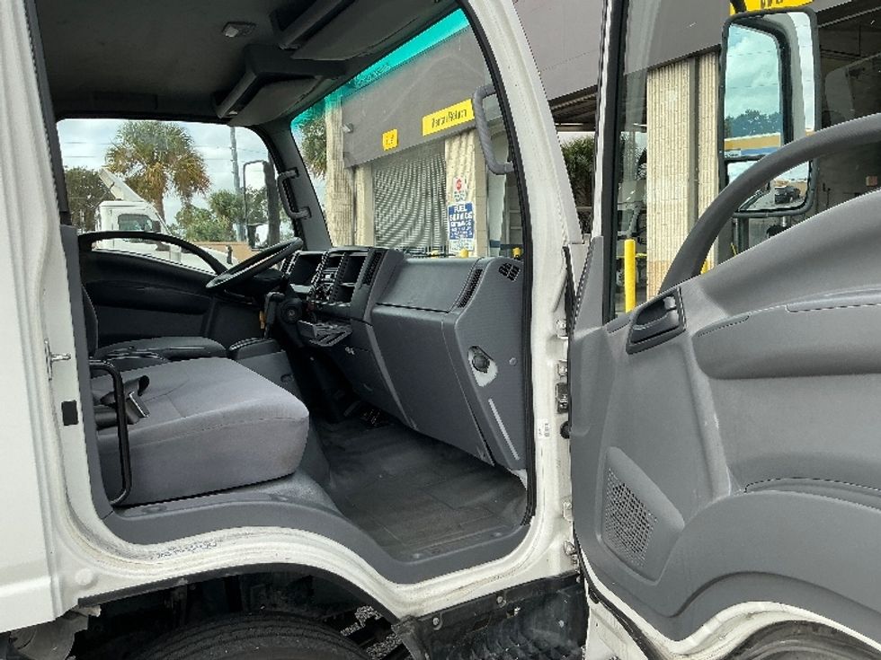 Light Duty Box Truck-Light and Medium Duty Trucks-Isuzu-2021-NPR EFI-Orlando-FL-116,316\n\t\tmiles-$ 38,750 - Image 20