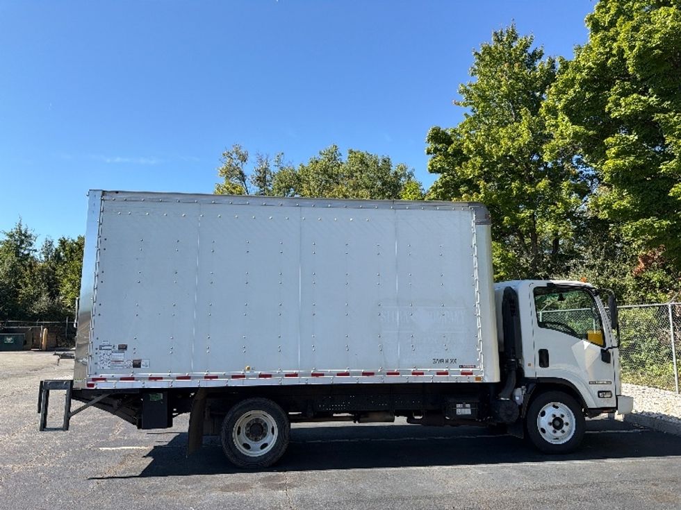 Light Duty Box Truck-Light and Medium Duty Trucks-Isuzu-2021-NPR EFI-Parsippany-NJ-122,728\n\t\tmiles-$ 39,500 - Image 15