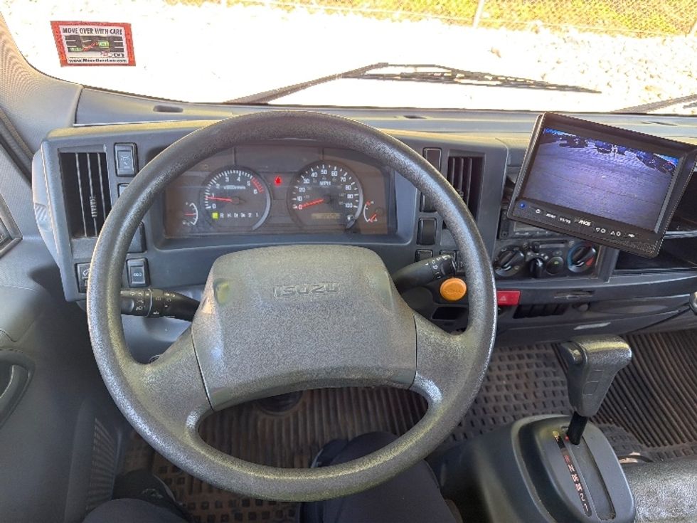 Light Duty Box Truck-Light and Medium Duty Trucks-Isuzu-2021-NPR EFI-Parsippany-NJ-122,728\n\t\tmiles-$ 39,500 - Image 17