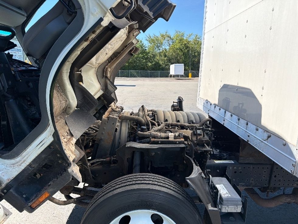 Light Duty Box Truck-Light and Medium Duty Trucks-Isuzu-2021-NPR EFI-Parsippany-NJ-122,728\n\t\tmiles-$ 39,500 - Image 24