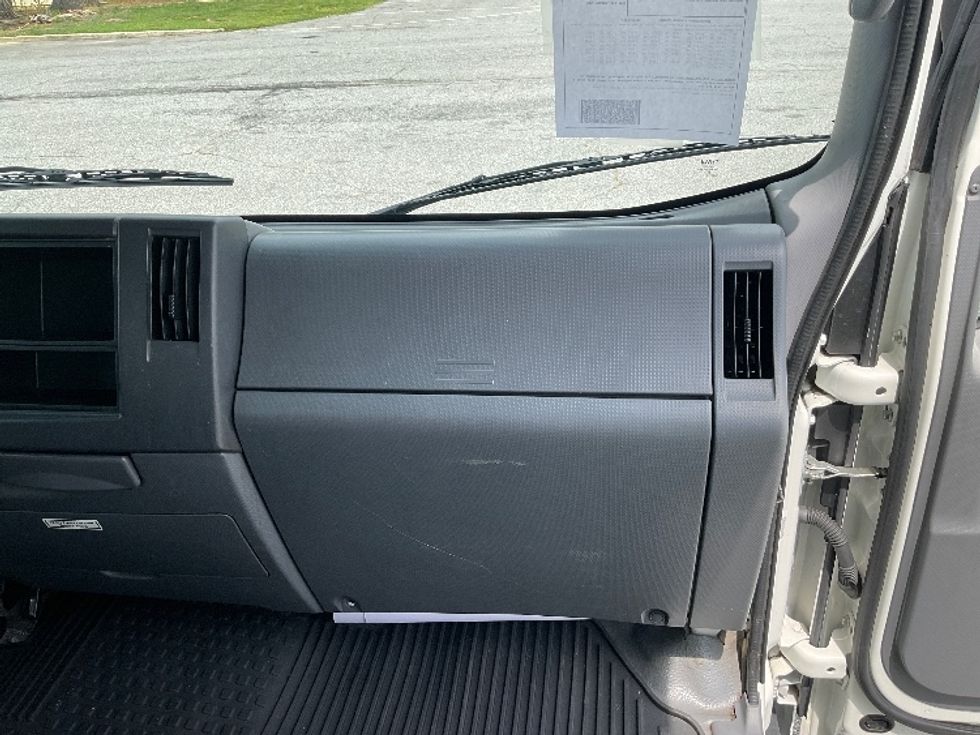 Light Duty Box Truck-Light and Medium Duty Trucks-Isuzu-2021-NPR EFI-Pensacola-FL-107,323\n\t\tmiles-$ 39,750 - Image 21