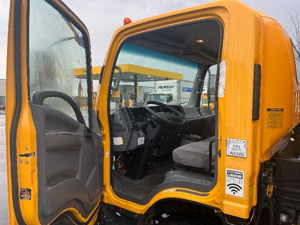 Light Duty Box Truck-Light and Medium Duty Trucks-Isuzu-2021-NPR EFI-Pensacola-FL-109,630\n\t\tmiles-$ 37,500 - Image 16