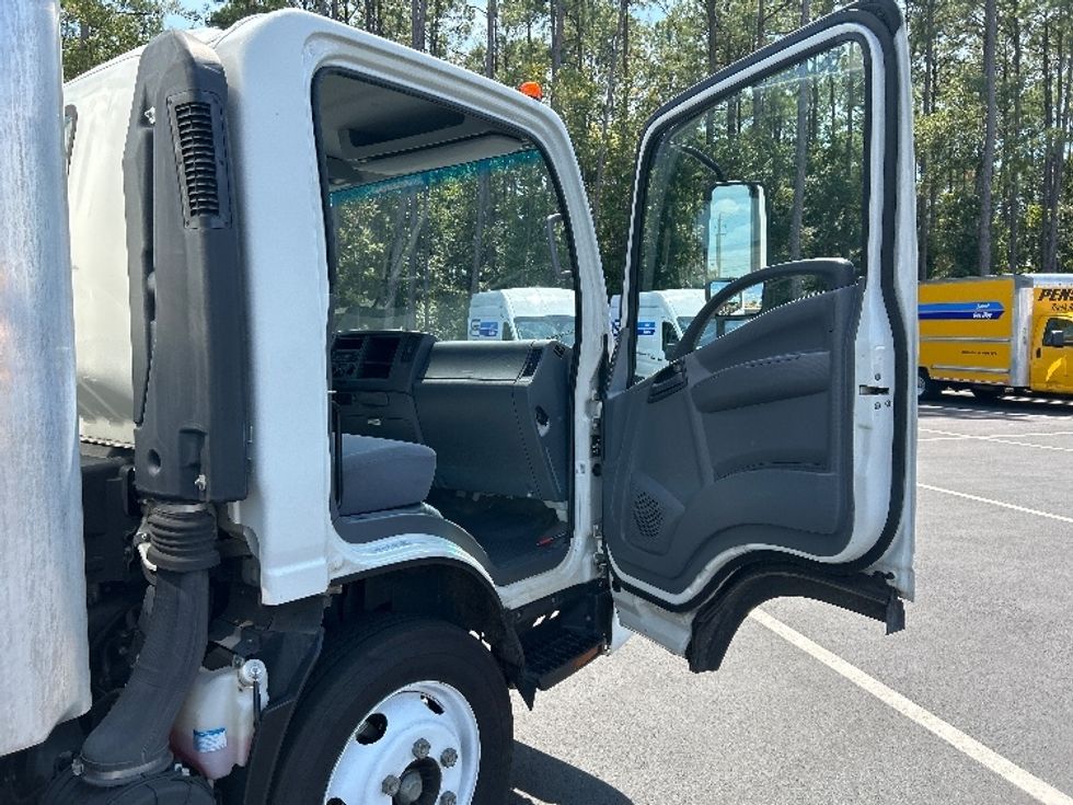 Light Duty Box Truck-Light and Medium Duty Trucks-Isuzu-2021-NPR EFI-Pensacola-FL-112,300\n\t\tmiles-$ 39,500 - Image 20