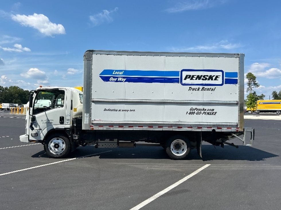 2021 Isuzu NPR photo 4