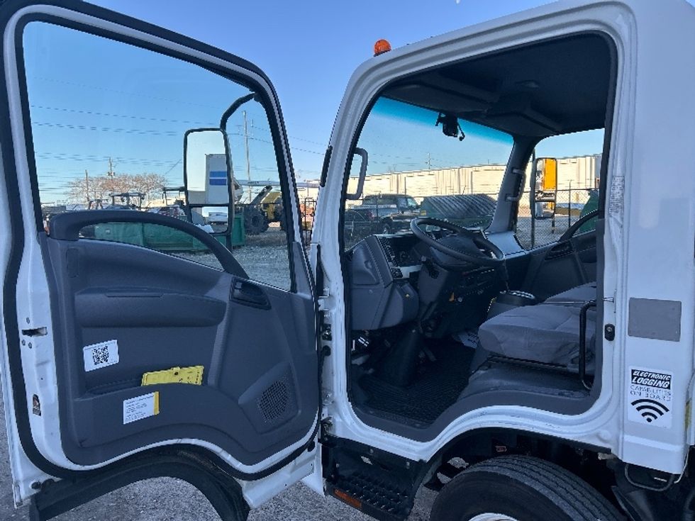 Light Duty Box Truck-Light and Medium Duty Trucks-Isuzu-2021-NPR EFI-Pensacola-FL-171,851\n\t\tmiles-$ 26,500 - Image 16