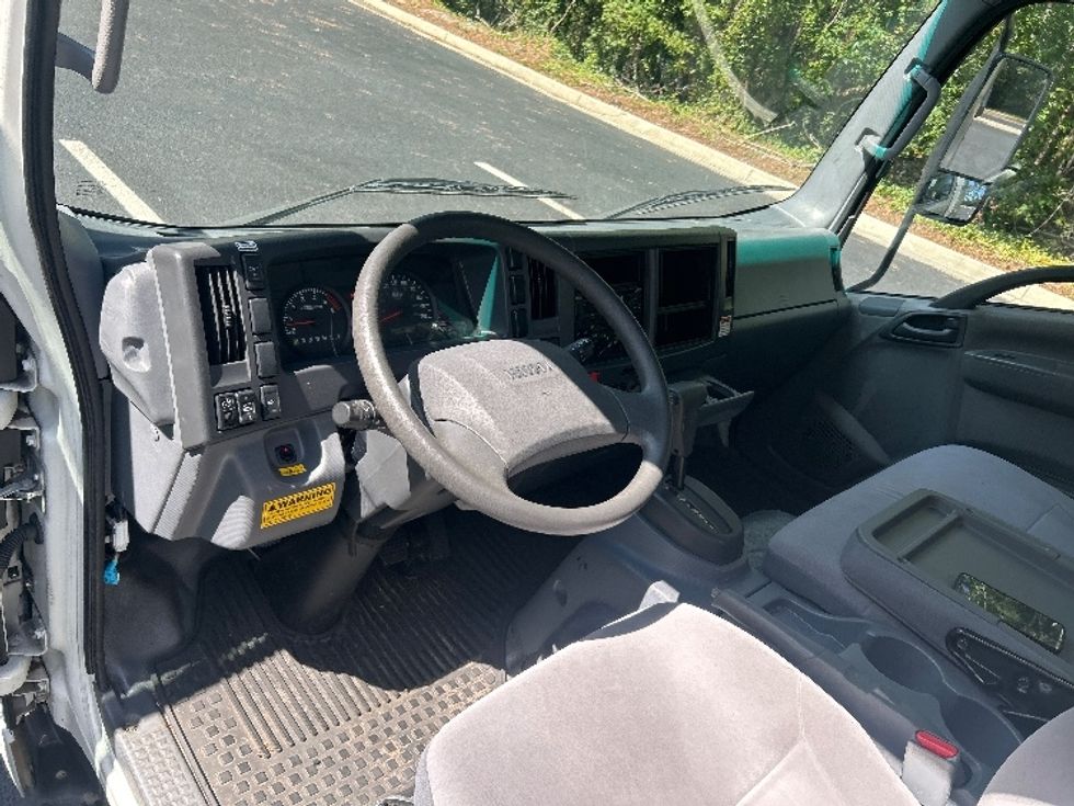 Light Duty Box Truck-Light and Medium Duty Trucks-Isuzu-2021-NPR EFI-Pensacola-FL-44,164\n\t\tmiles-$ 48,750 - Image 17