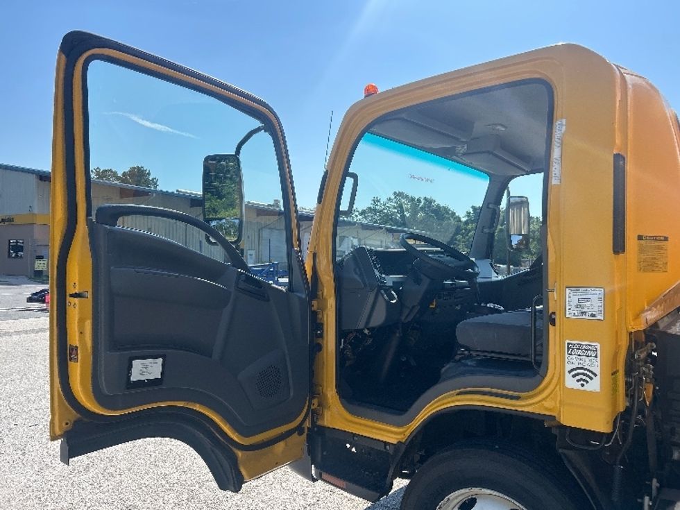 Light Duty Box Truck-Light and Medium Duty Trucks-Isuzu-2021-NPR EFI-Pensacola-FL-94,663\n\t\tmiles-$ 40,250 - Image 16