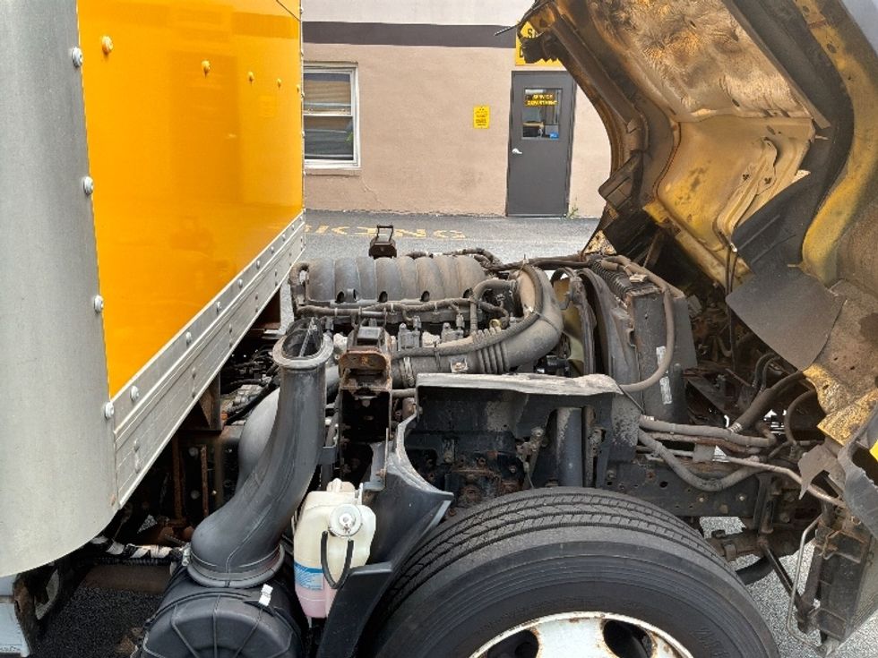 Light Duty Box Truck-Light and Medium Duty Trucks-Isuzu-2021-NPR EFI-Philadelphia-PA-98,712\n\t\tmiles-$ 38,000 - Image 23
