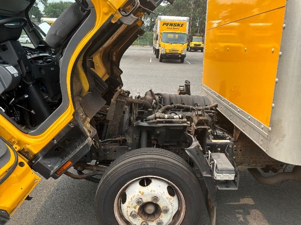 Light Duty Box Truck-Light and Medium Duty Trucks-Isuzu-2021-NPR EFI-Philadelphia-PA-98,712\n\t\tmiles-$ 38,000 - Image 24