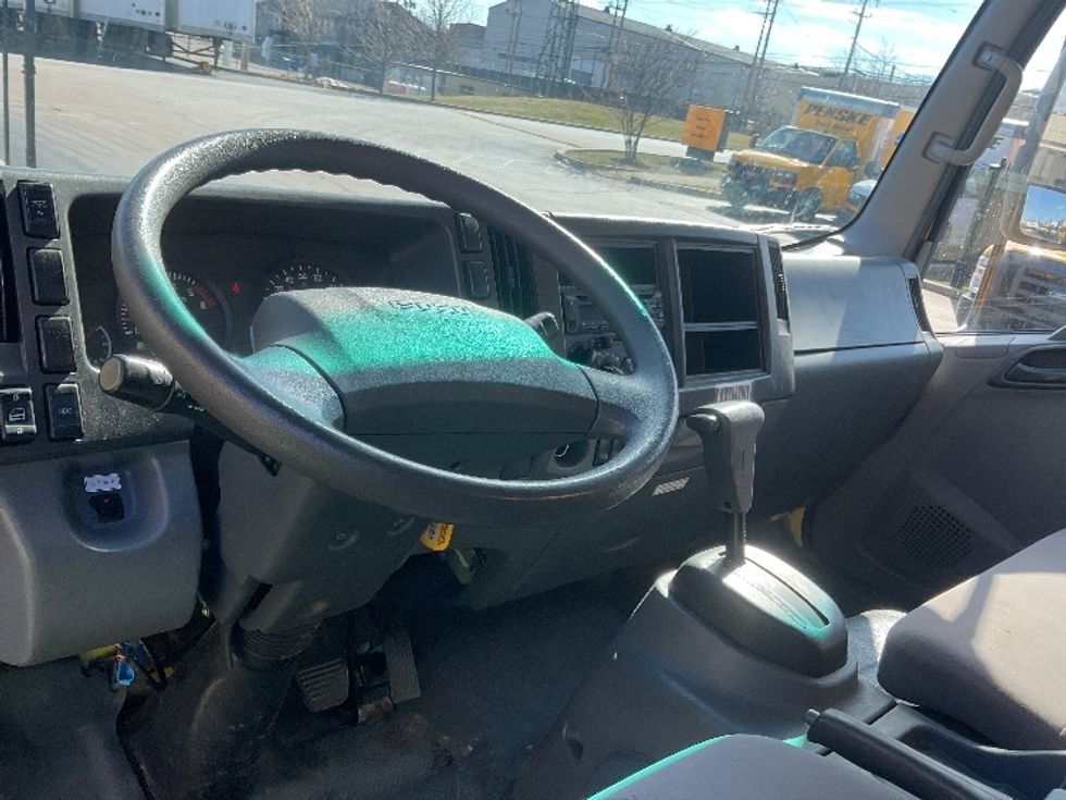 Light Duty Box Truck-Light and Medium Duty Trucks-Isuzu-2021-NPR EFI-Pittsburgh-PA-123,784\n\t\tmiles-$ 31,500 - Image 17